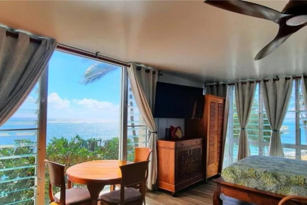 Breezy Beachfront Bali-Style Haven 180 Degree Oceanview Hau'ula 외부 사진