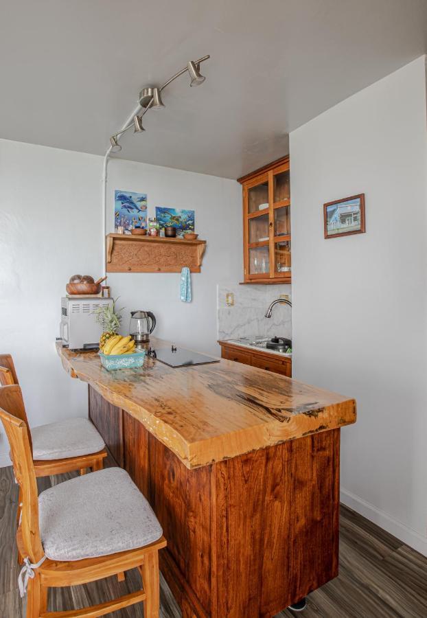 Breezy Beachfront Bali-Style Haven 180 Degree Oceanview Hau'ula 외부 사진