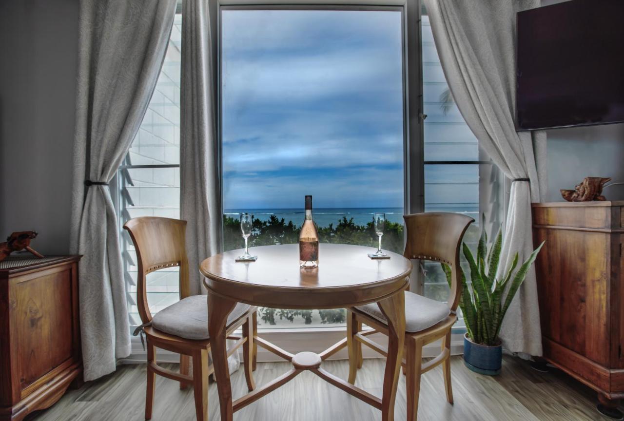 Breezy Beachfront Bali-Style Haven 180 Degree Oceanview Hau'ula 외부 사진