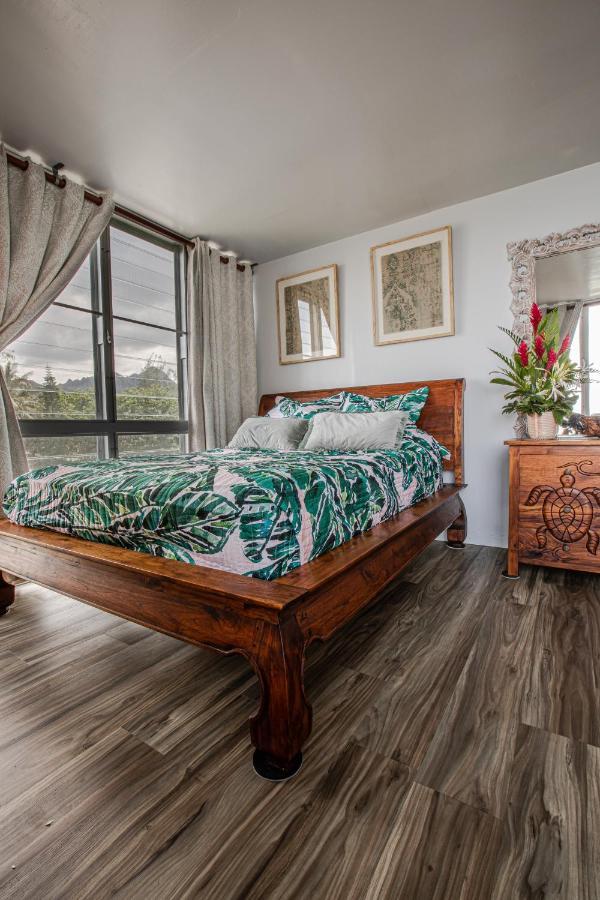 Breezy Beachfront Bali-Style Haven 180 Degree Oceanview Hau'ula 외부 사진